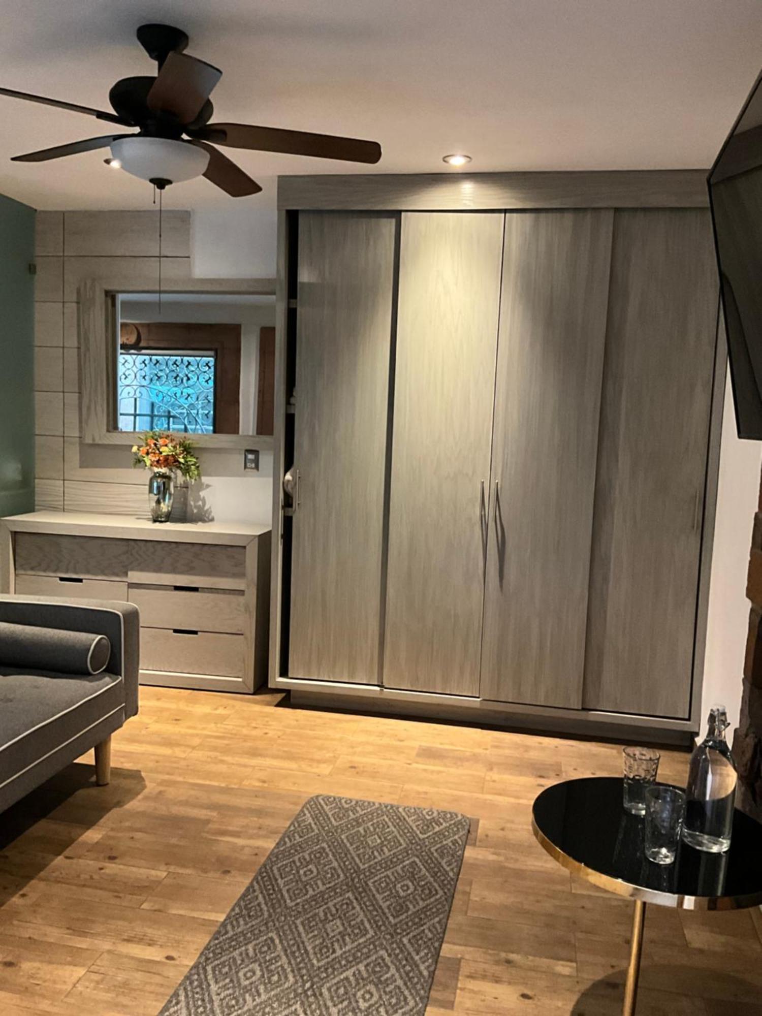 ホテル Casa Carmona 33 ケレタロ エクステリア 写真