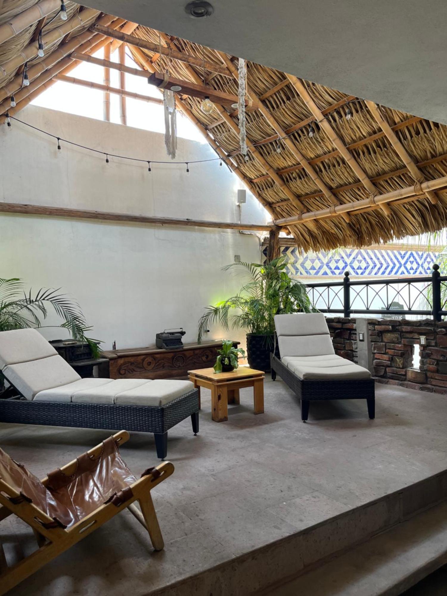 ホテル Casa Carmona 33 ケレタロ エクステリア 写真