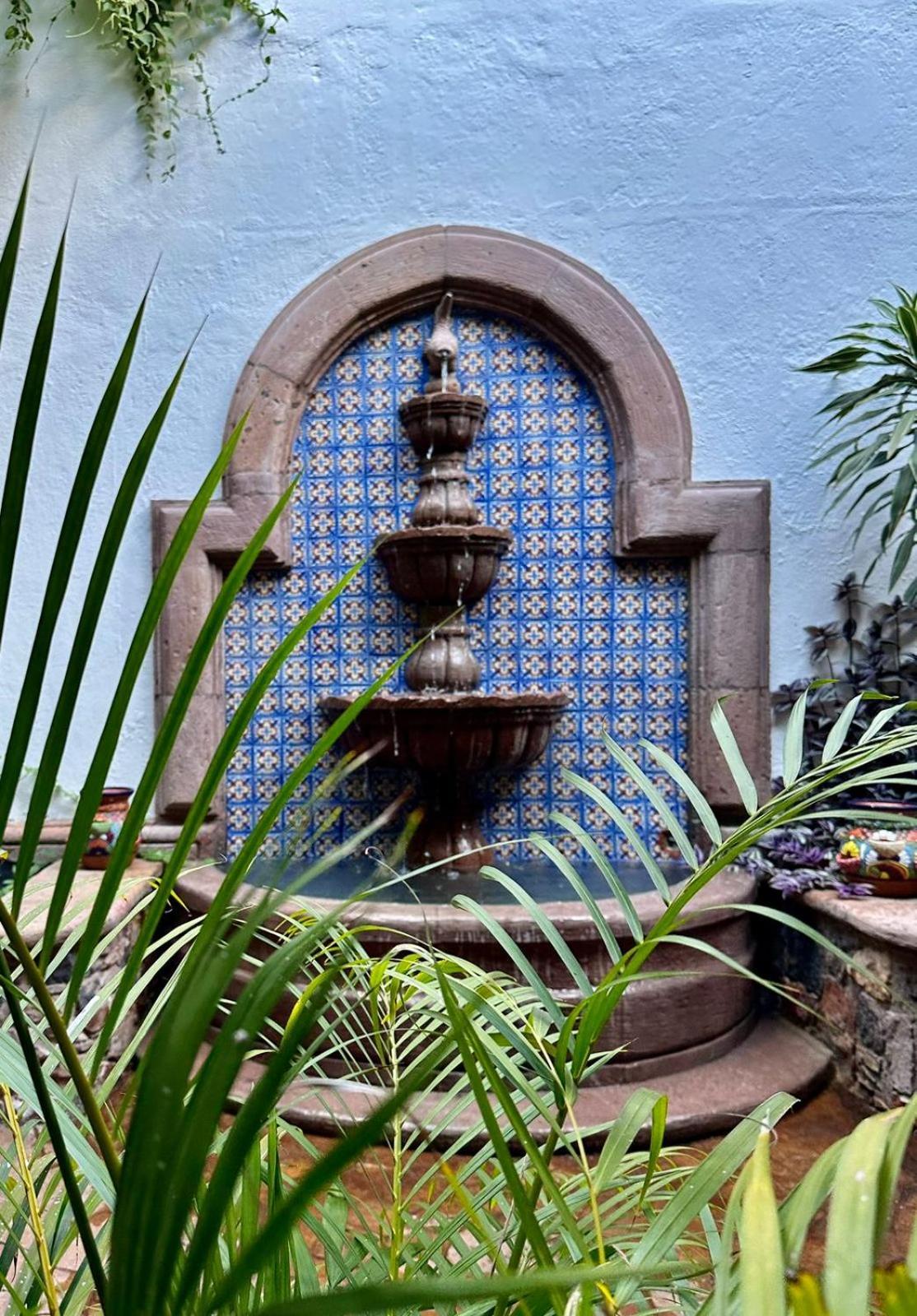 ホテル Casa Carmona 33 ケレタロ エクステリア 写真