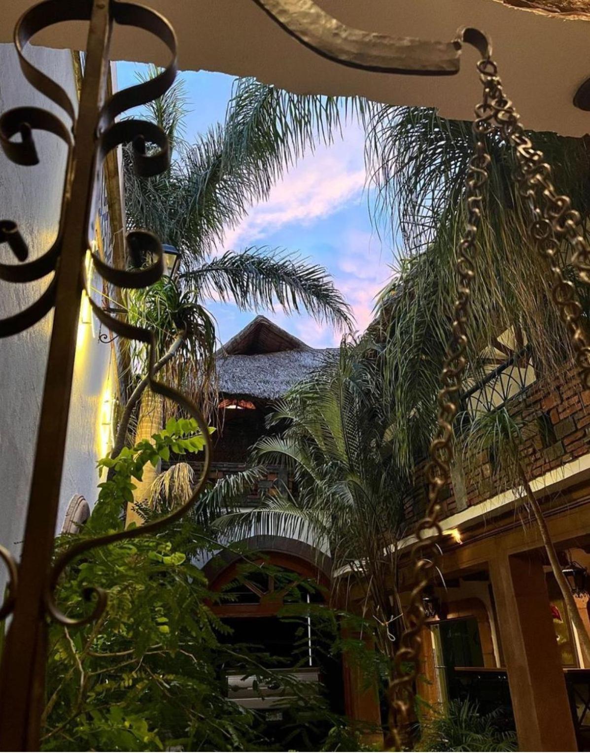 ホテル Casa Carmona 33 ケレタロ エクステリア 写真
